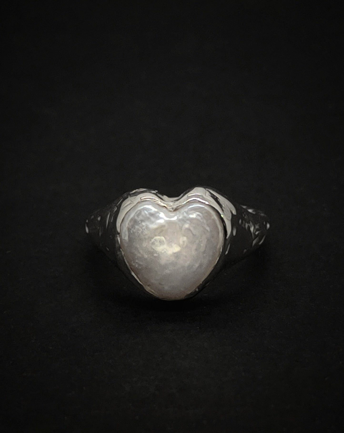 PEARL  HEART RING