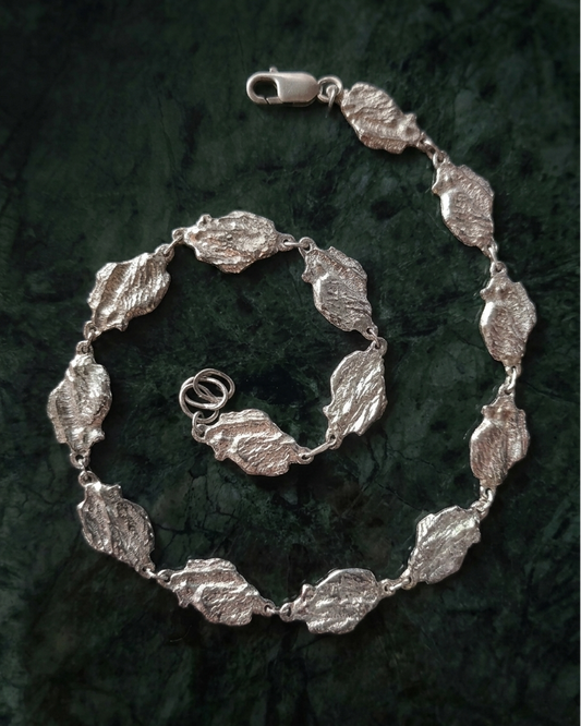 LA NIEBLA: SIGNATURE CHOKER