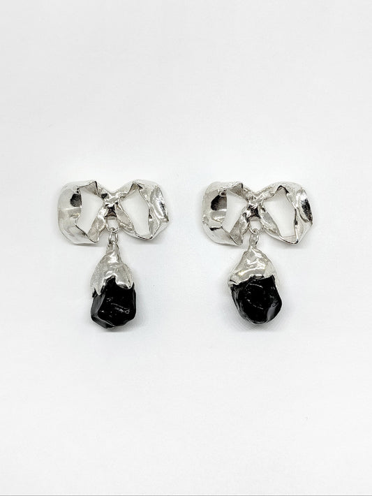 BOWS WITH BLACK TEARS EARRINGS