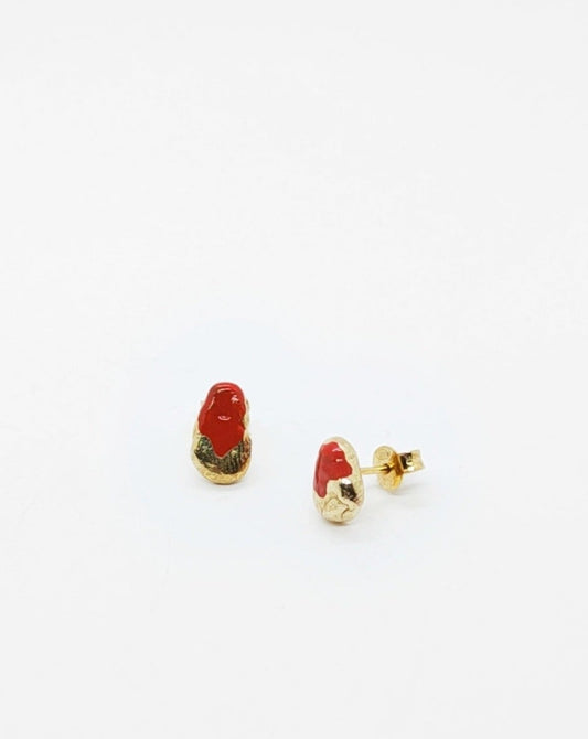 GOLD BLOOD EARRINGS // golden